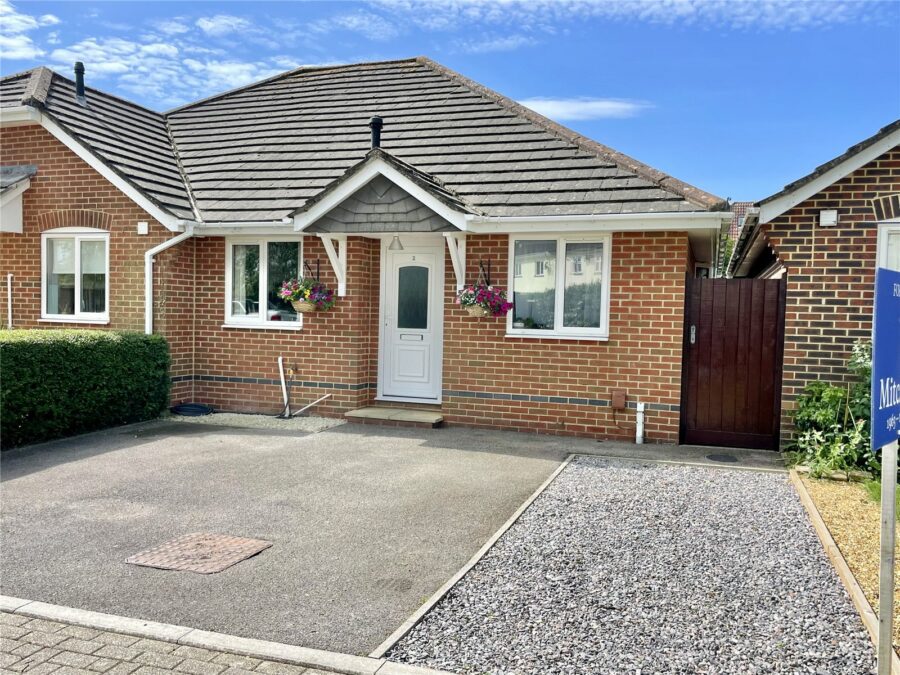 May Gardens, Walkford, Christchurch, Dorset, BH23 5PW