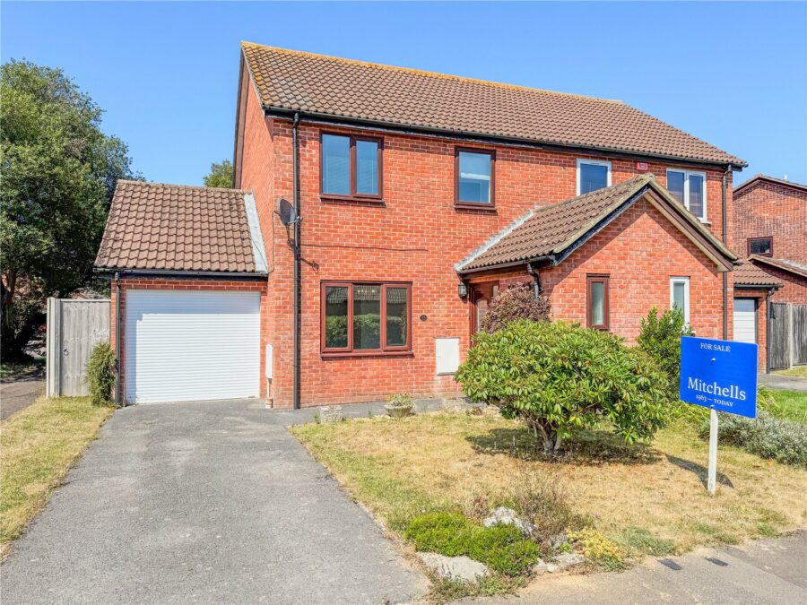 Sorrell Way, Highcliffe On Sea, Christchurch, Dorset, BH23 4LY