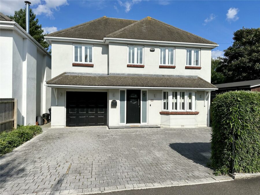 Wickfield Avenue, Christchurch, Dorset, BH23 1JB