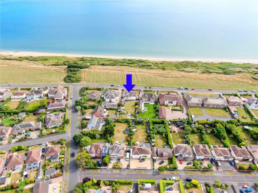 Marine Drive West, Barton on Sea, New Milton, Hampshire, BH25 7QH