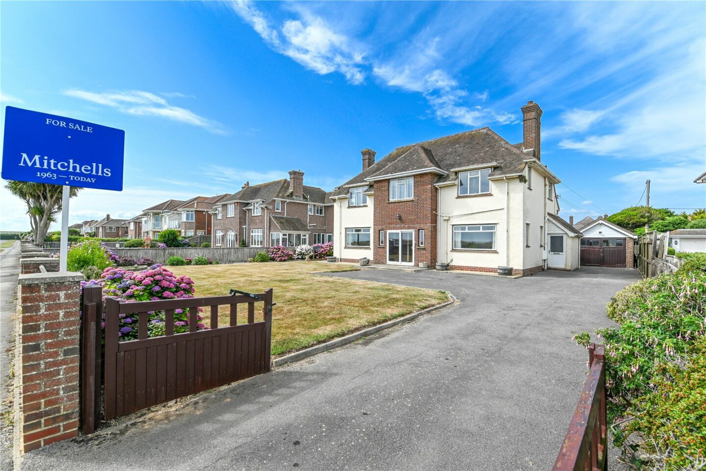Marine Drive West, Barton on Sea
