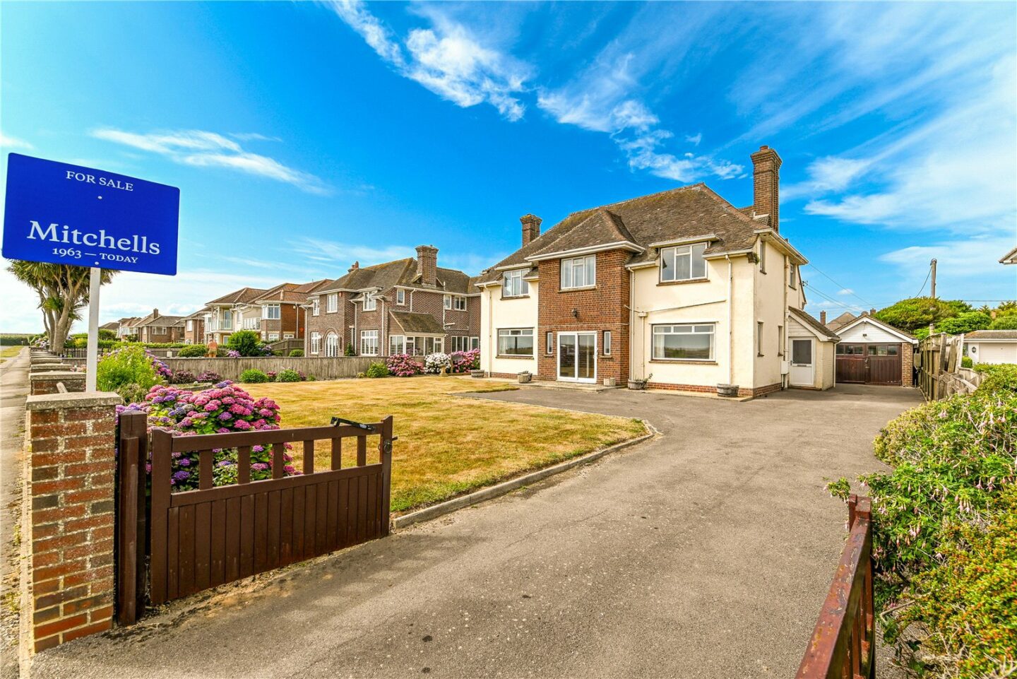 Marine Drive West, Barton on Sea