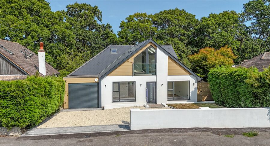 Smugglers Lane North, Highcliffe On Sea, Christchurch, Dorset, BH23 4NH