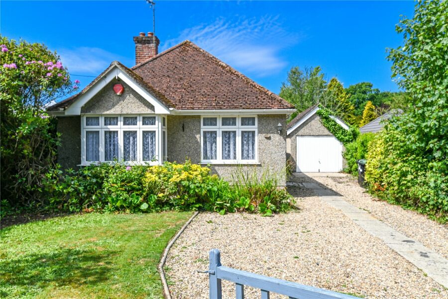 Leigh Road, New Milton, Hampshire, BH25 5JY