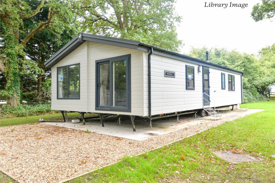 Woodland View, Hoburne Bashley Holiday Park, New Milton, Hampshire, BH25 5QR