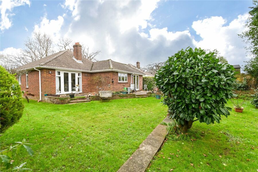 Ash Tree Close, Ashley, New Milton, Hampshire, BH25 5QE