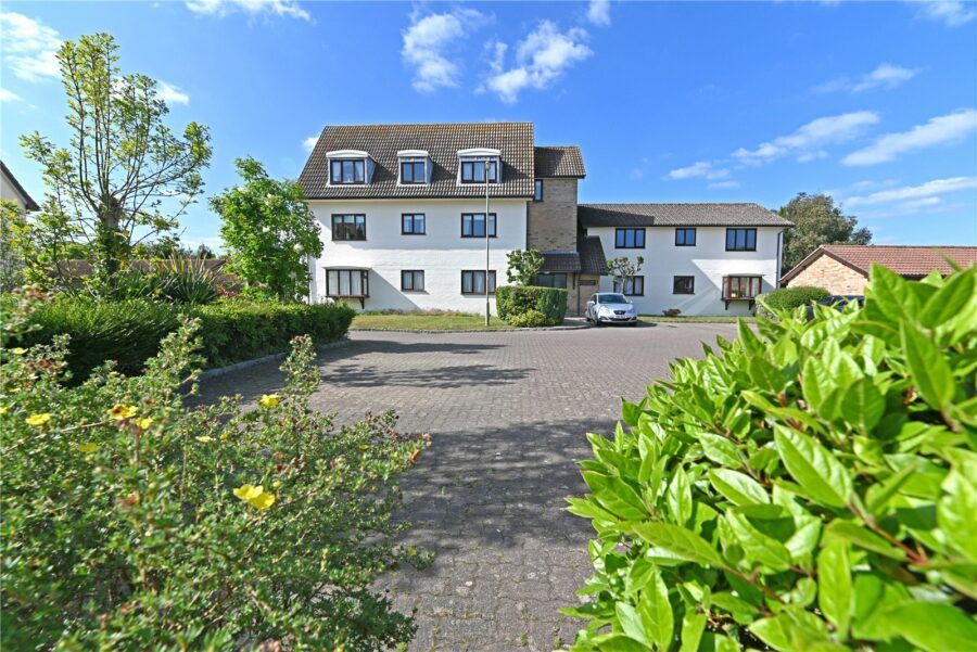 Rothbury Park, New Milton, Hampshire, BH25 6TR