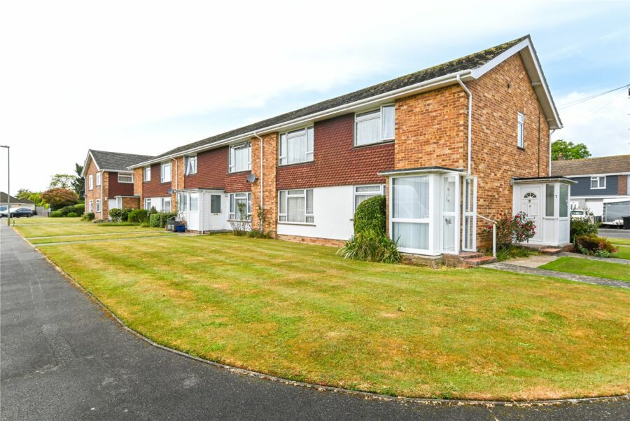 Aspen Place, New Milton, Hampshire, BH25 6NX