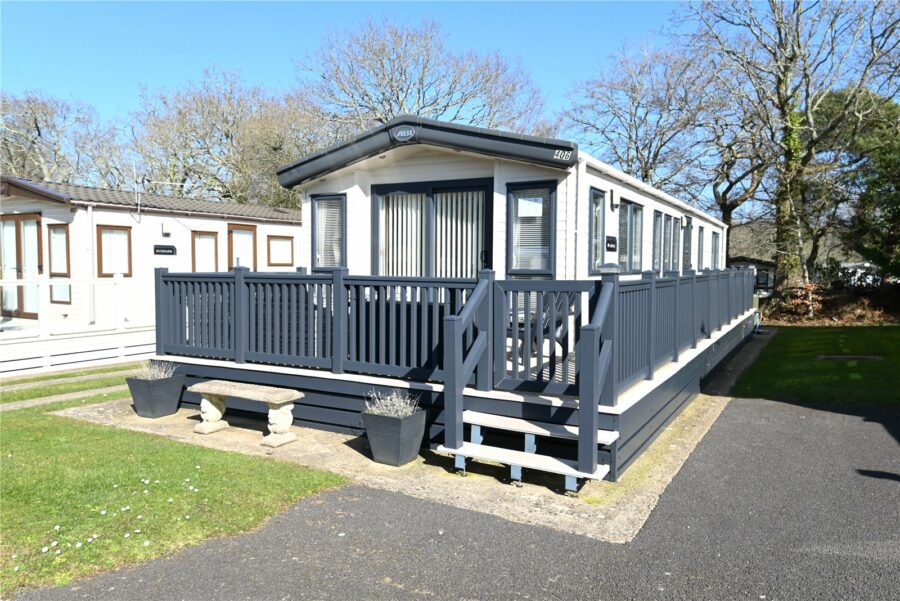 Chestnut, Hoburne Bashley Holiday Park, New Milton, Hampshire, BH25 5QR