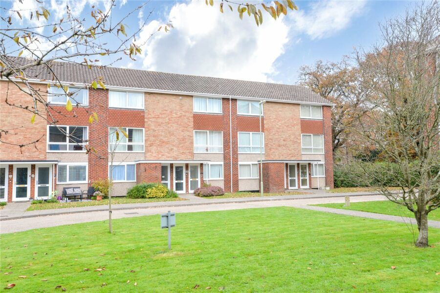 Forest Court, Ashley Road, New Milton, Hampshire, BH25 6BJ