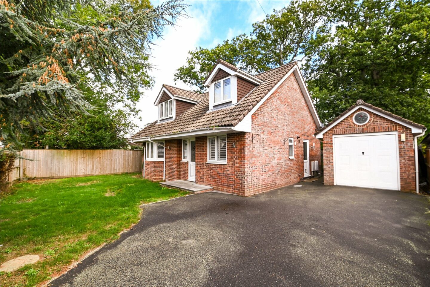 Everton Road, Hordle, Lymington, Hampshire, SO41 0FF