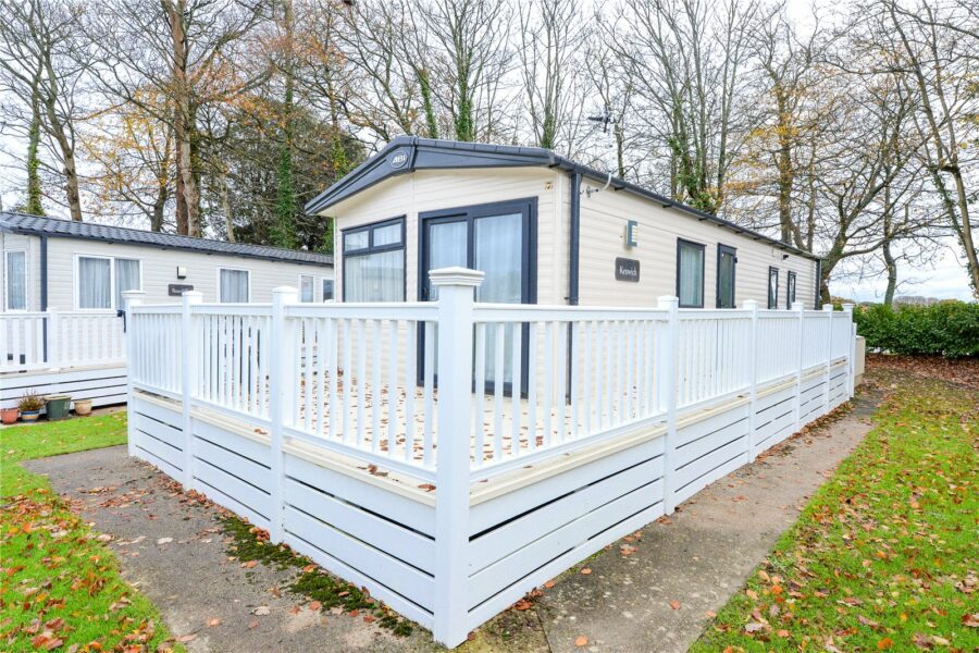 Rowan, Hoburne Bashley Holiday Park, New Milton, Hampshire, BH25 5QR