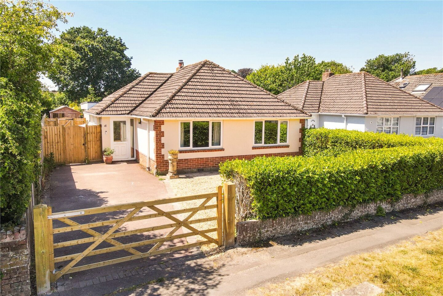 Longfield Road, Hordle, Lymington, Hampshire, SO41 0HH