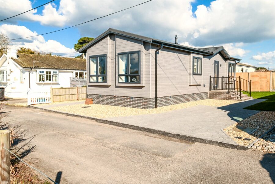 The Cul De Sac, Hoburne Naish, New Milton, Hampshire, BH25 7RU