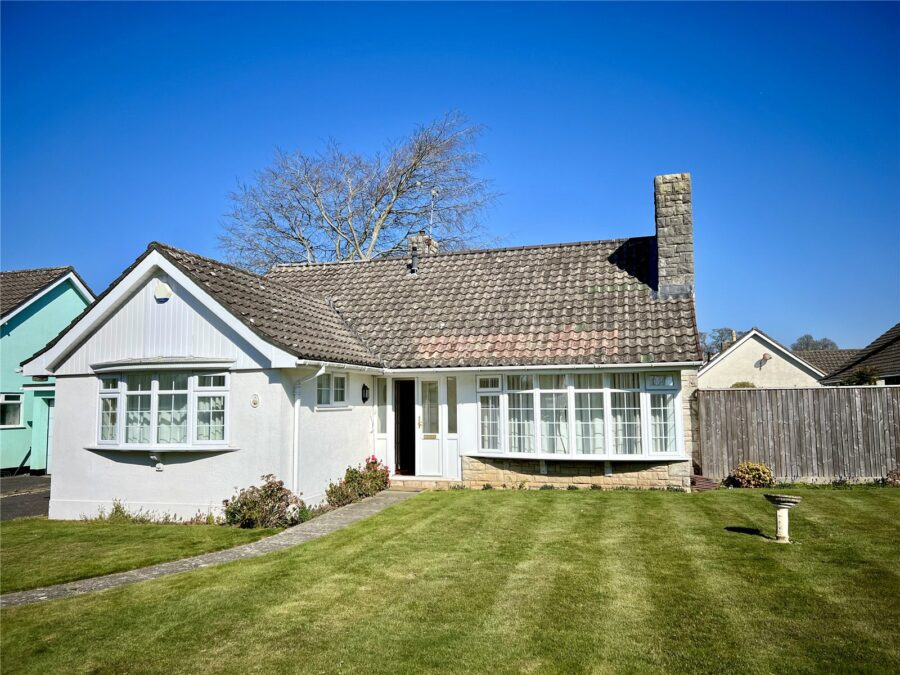 Colemere Gardens, Highcliffe On Sea, Christchurch, Dorset, BH23 5AS