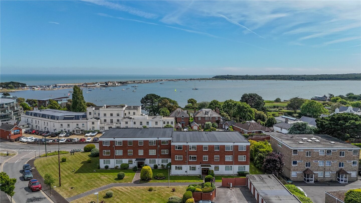 153 Mudeford Lane, Mudeford