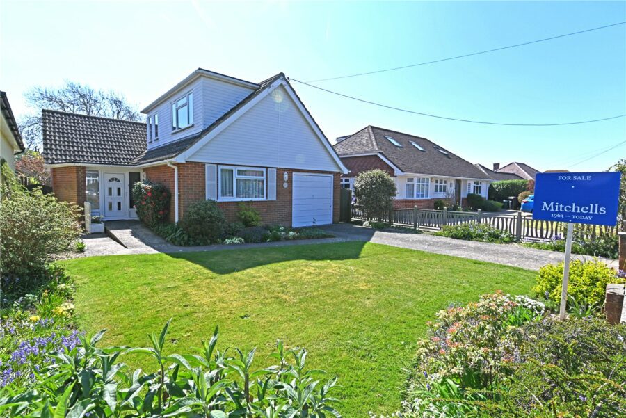 Naish Road, Barton on Sea, Hampshire, BH25 7PT