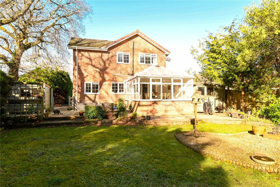 Acacia Road, Hordle, Lymington, Hampshire, SO41 0YG