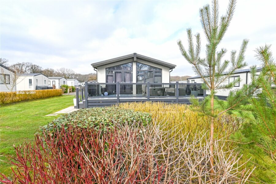 Aspen, Hoburne Bashley Holiday Park, New Milton, Hampshire, BH25 5QR