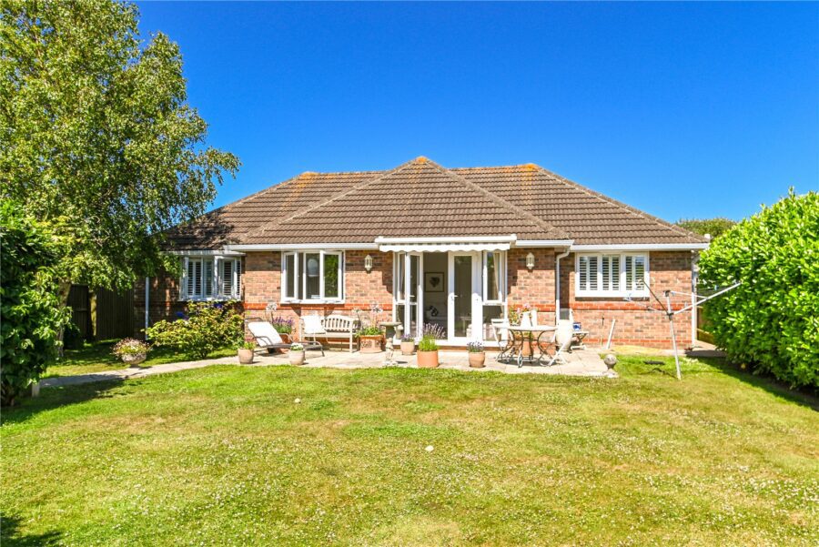 Durland Close, New Milton, Hampshire, BH25 6NJ
