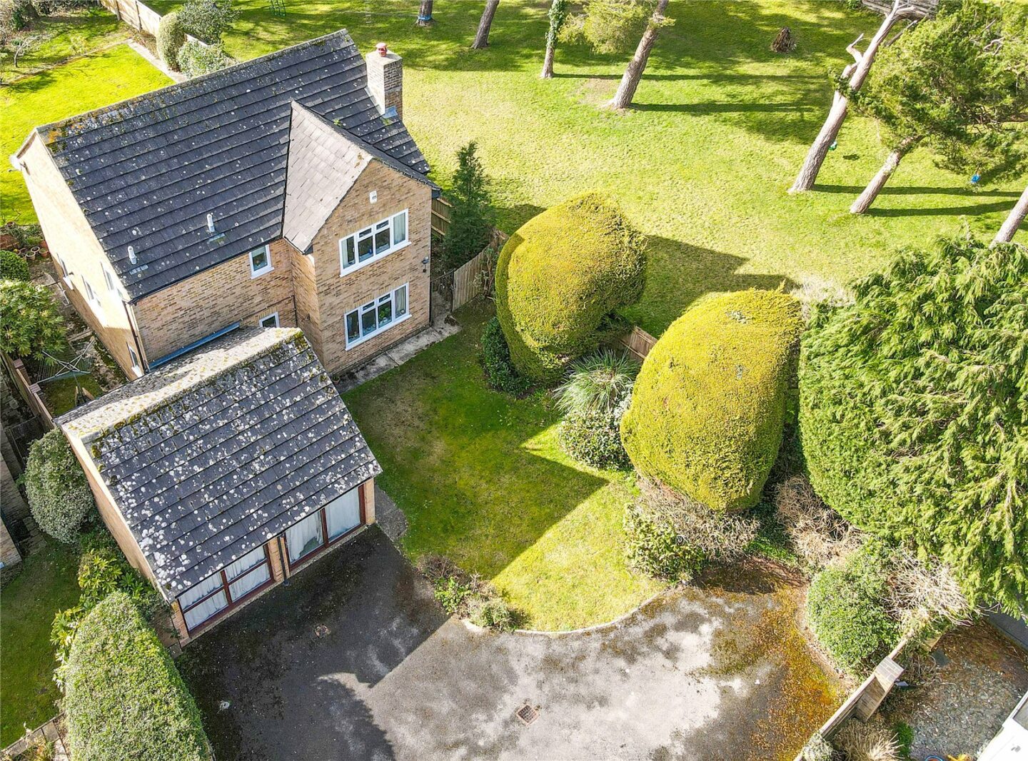 Heron Close, Sway