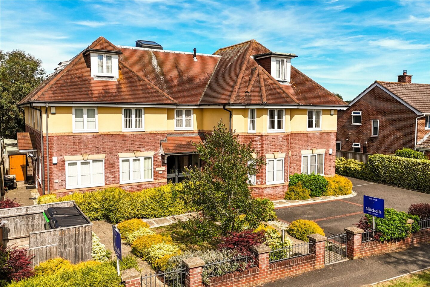 Mount Avenue, New Milton, Hampshire, BH25 6NS