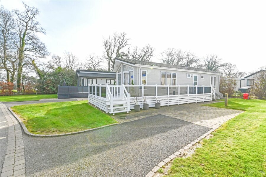 Aspen, Hoburne Bashley Holiday Park, New Milton, Hampshire, BH25 5QR