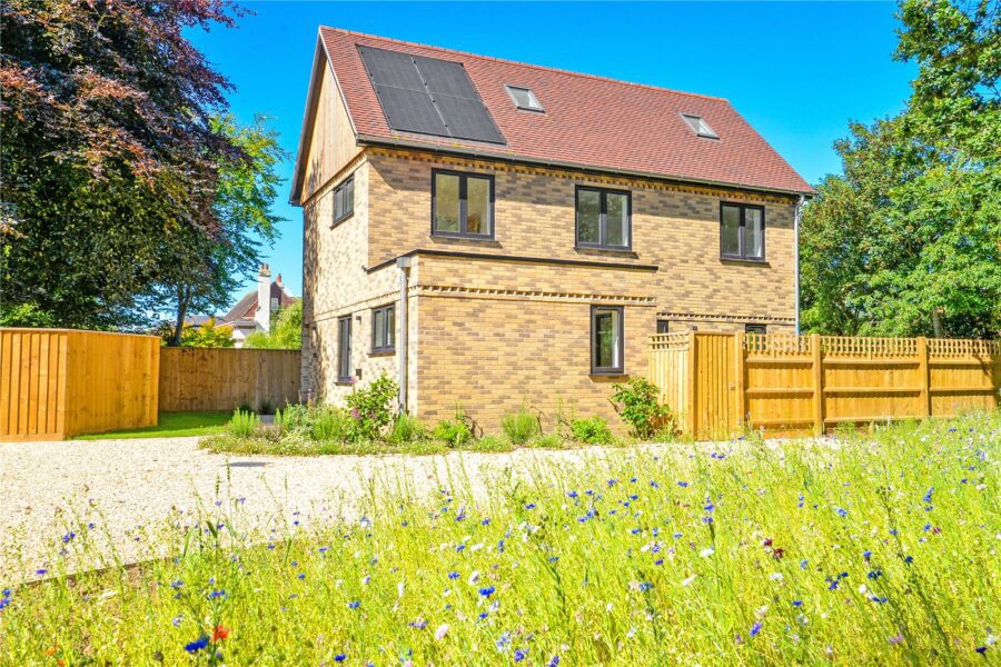Farmers Walk, Everton, Lymington, Hampshire, SO41 0JZ