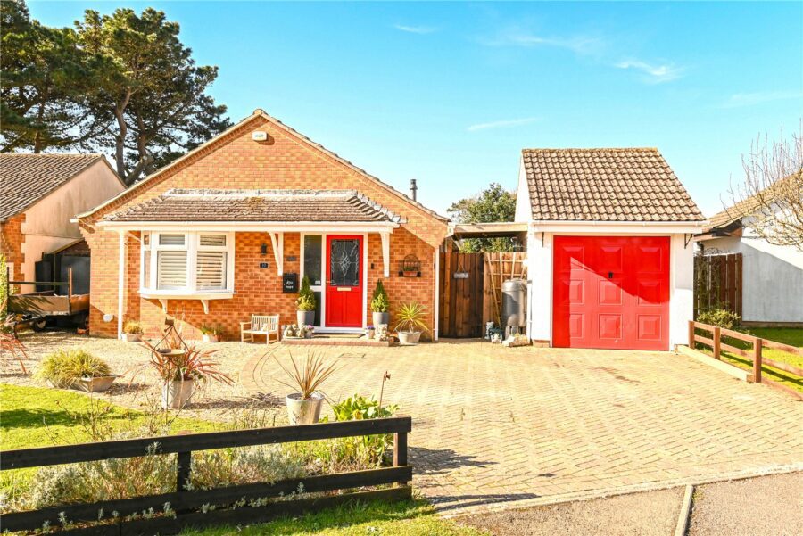 Boldre Close, Barton On Sea, New Milton, Hampshire, BH25 7TH