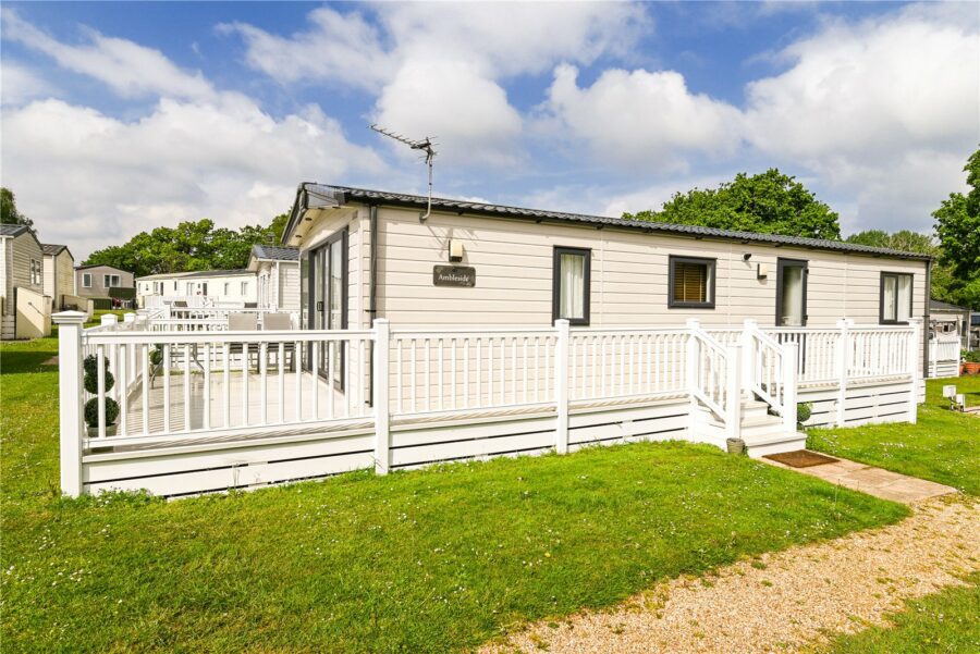 The Spinney, Hoburne Bashley Holiday Park, New Milton, Hampshire, BH25 5QR