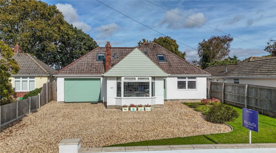 Smugglers Lane North, Highcliffe On Sea, Christchurch, Dorset, BH23 4NW