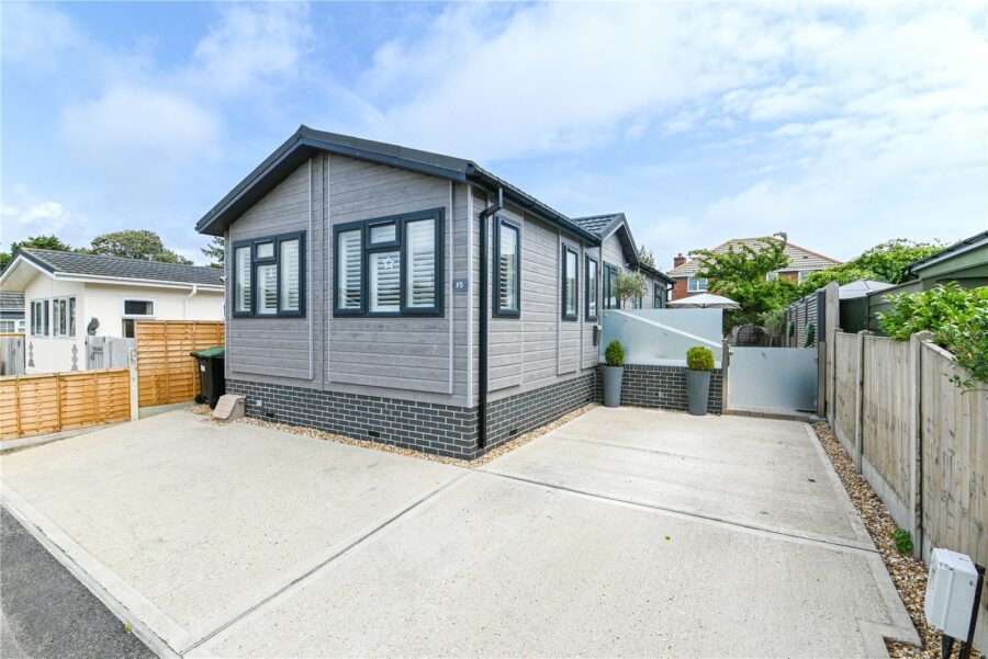 Solent Road, Naish Estate, Barton On Sea, Hampshire, BH25 7SR