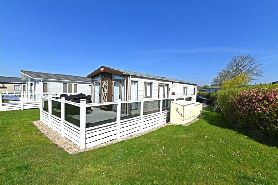 Chewton Meadow, Hoburne Naish Holiday Park, Barton On Sea, Hampshire, BH25 7RE