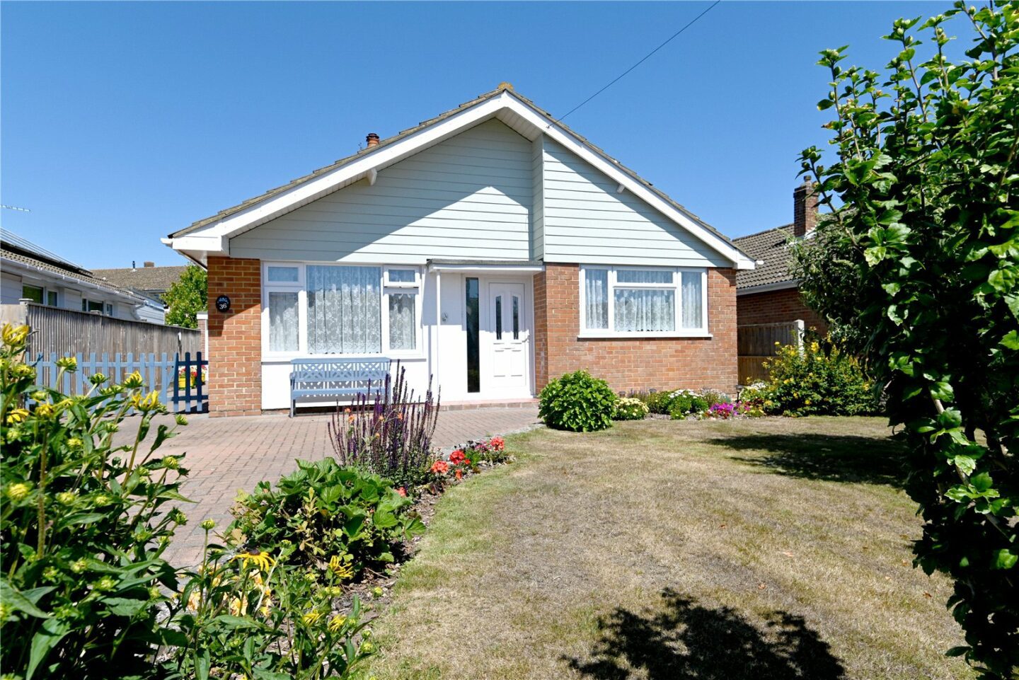 Pinewood Road, Hordle