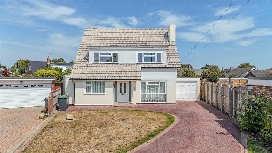 Winsford Close, Highcliffe, Christchurch, Dorset, BH23 4PT