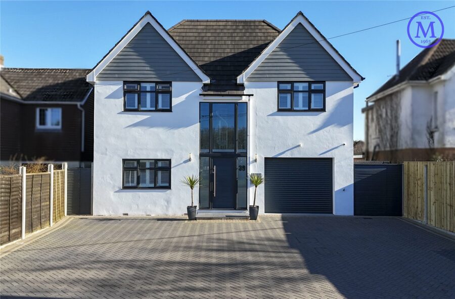 Walkford Road, Walkford, Christchurch, Dorset, BH23 5QD
