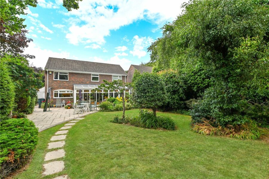Spinney Way, New Milton, Hampshire, BH25 5DN