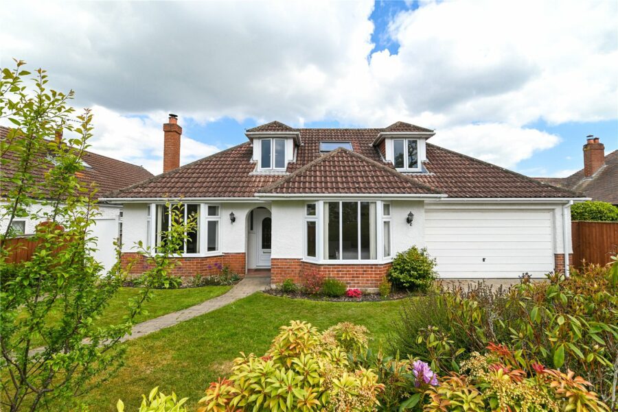 Fernhill Road, New Milton, Hampshire, BH25 5JZ