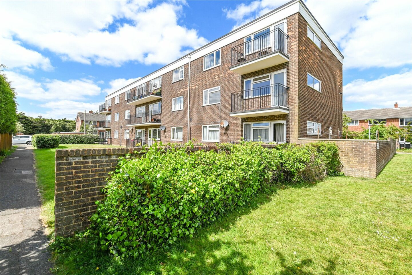 Kenilworth Court, Kenilworth Close