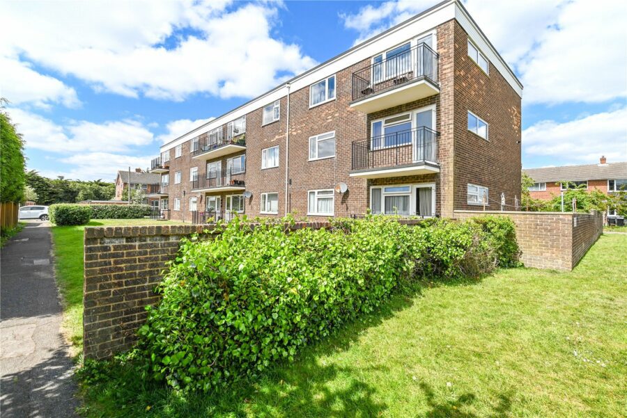 Kenilworth Court, Kenilworth Close, New Milton, Hampshire, BH25 6BN