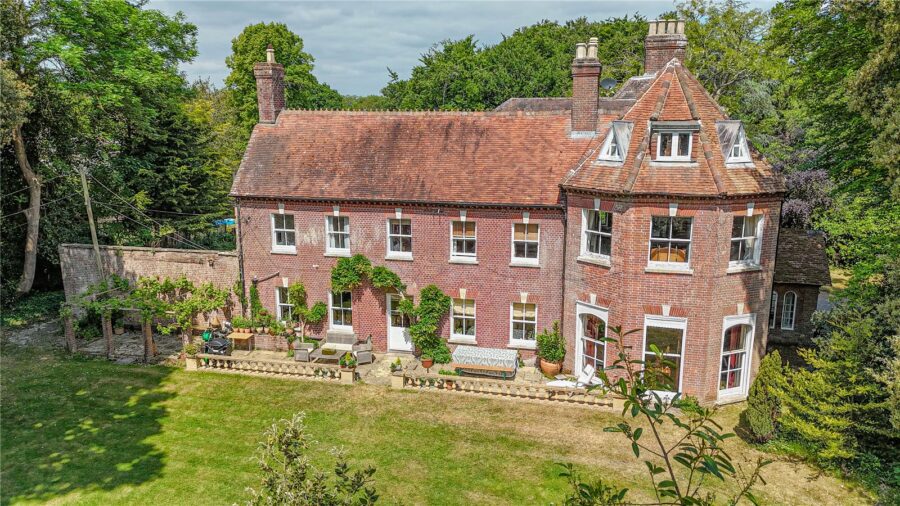 Derritt Lane, Sopley, Christchurch, BH23 7AZ