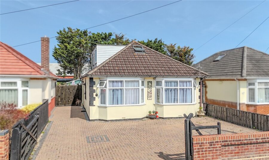 Dennistoun Avenue, Christchurch, Dorset, BH23 3QL