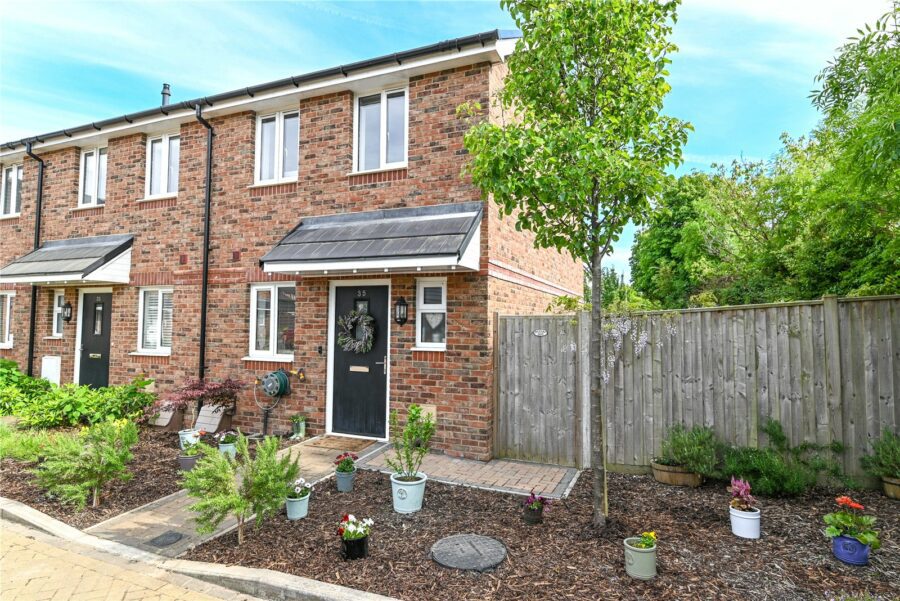 Bradley Road, Milford on Sea, Lymington, Hampshire, SO41 0AZ