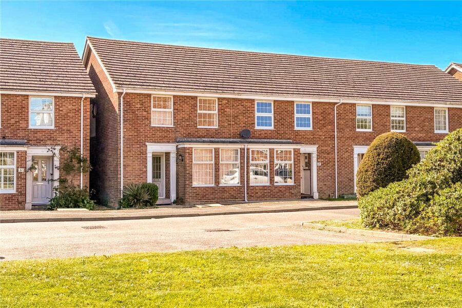 Knighton Park, Sea Road, Barton on Sea, New Milton, BH25 7PG