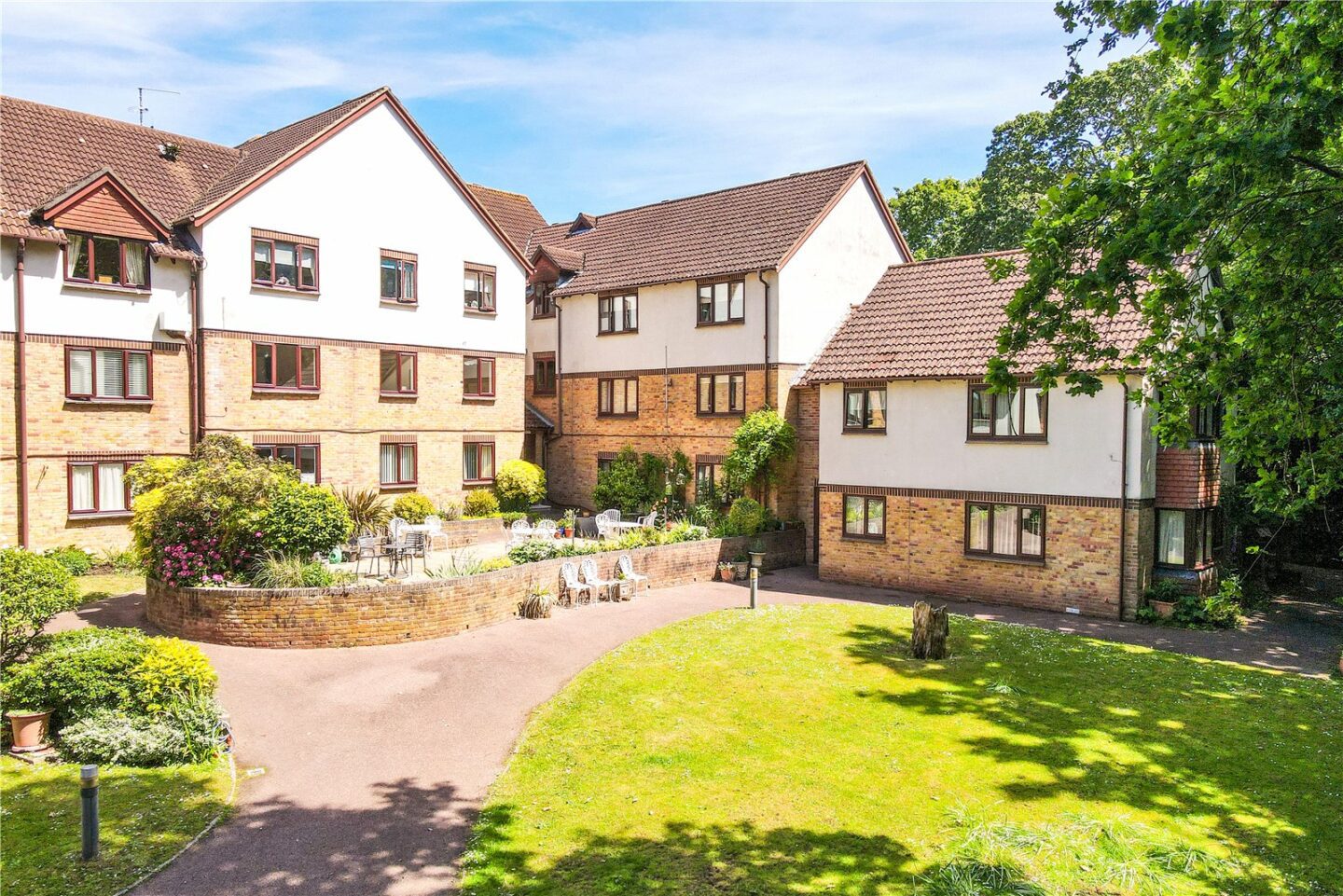 Barrs Avenue, New Milton, Hampshire, BH25 5GQ
