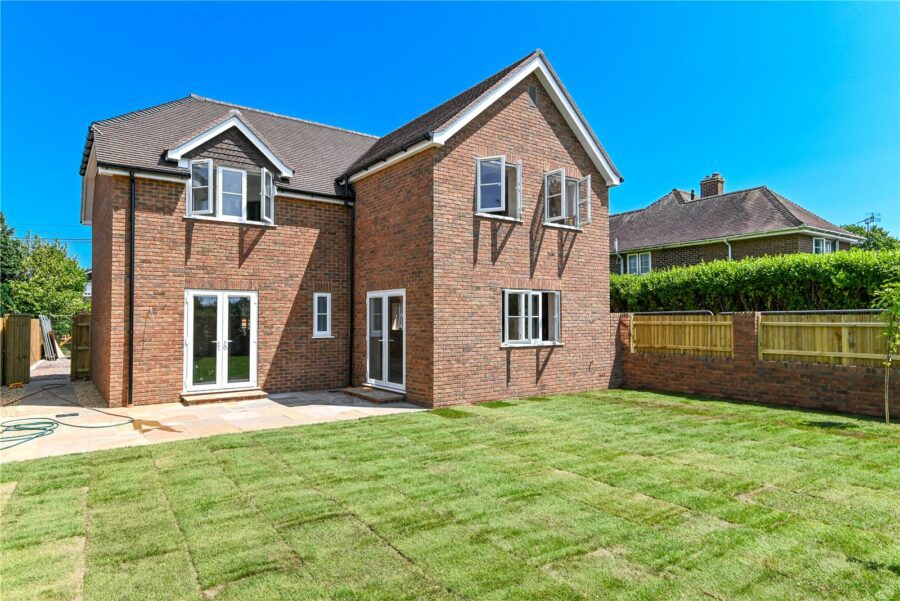 Vicarage Lane, Hordle, Lymington, Hampshire, SO41 0HS