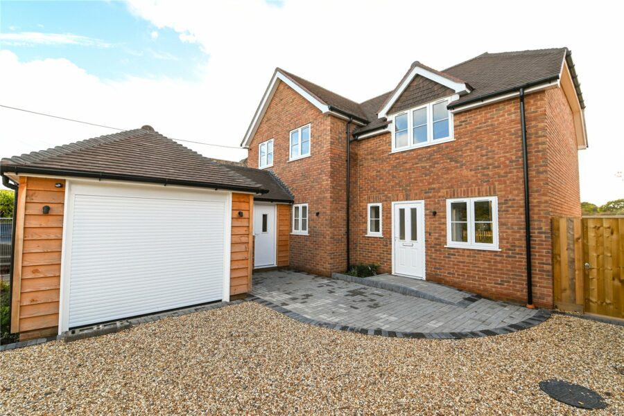 Vicarage Lane, Hordle, Lymington, Hampshire, SO41 0HS