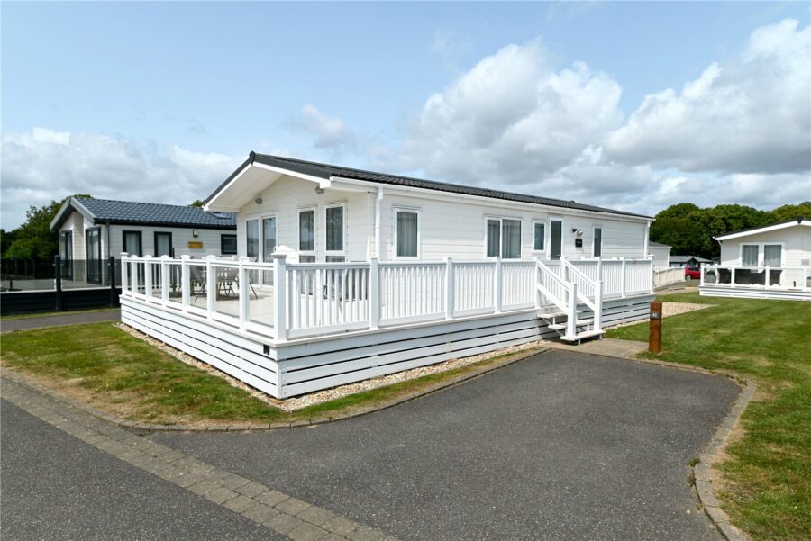 Chewton Meadow, Hoburne Naish Holiday Park, Barton On Sea, Hampshire, BH25 7RE