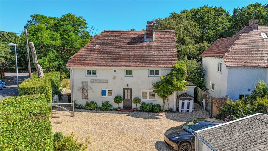 Solent Road, Walkford, Christchurch, Dorset, BH23 5PZ