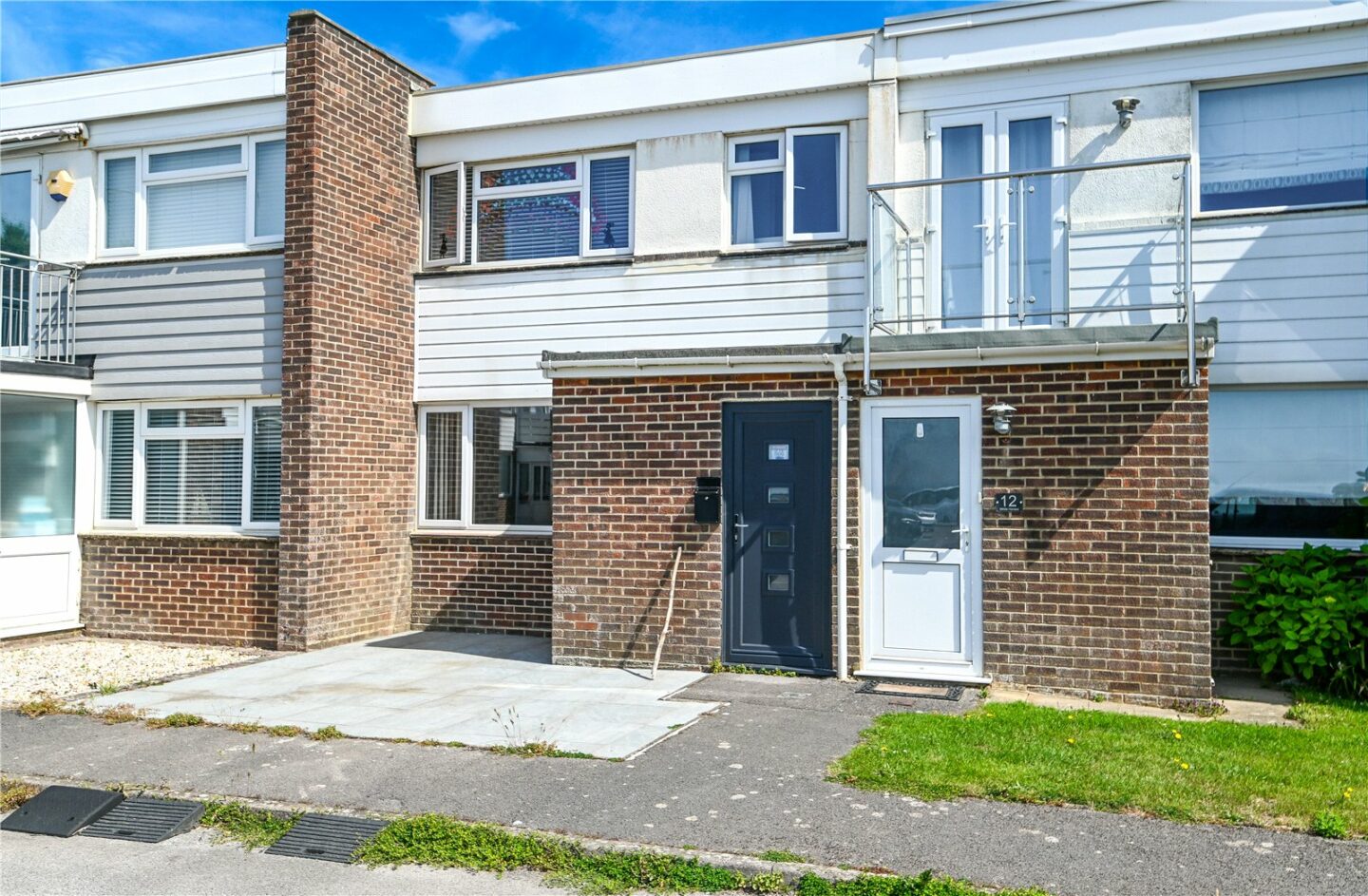 Marine Drive, Barton on Sea, New Milton, Hampshire, BH25 7EQ